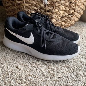 NIKE Women’s Shoes